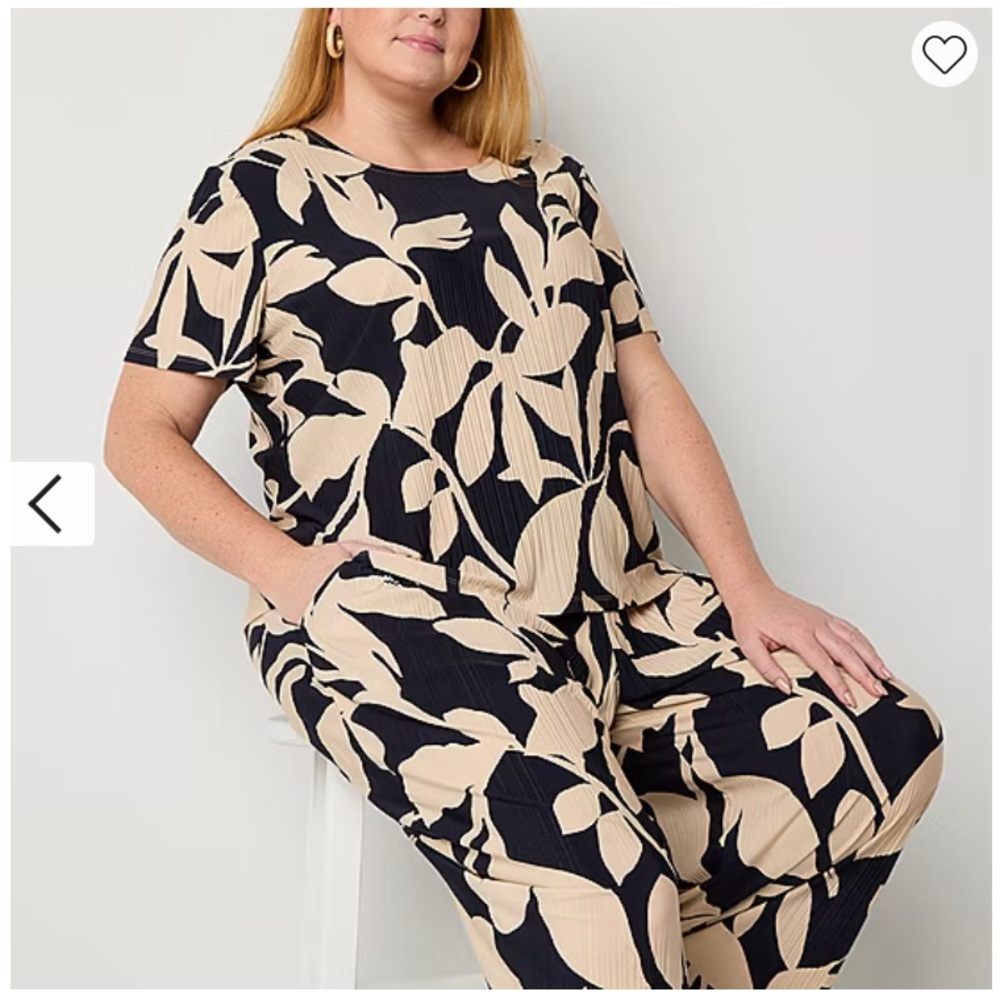 Liz Claiborne tencel knit flowy pleated top size 3X black and beige floral NWT - Picture 3 of 4